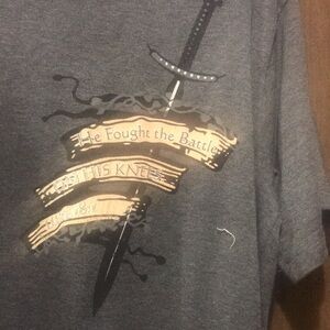 He Fought in Battle on his Knees grey tee